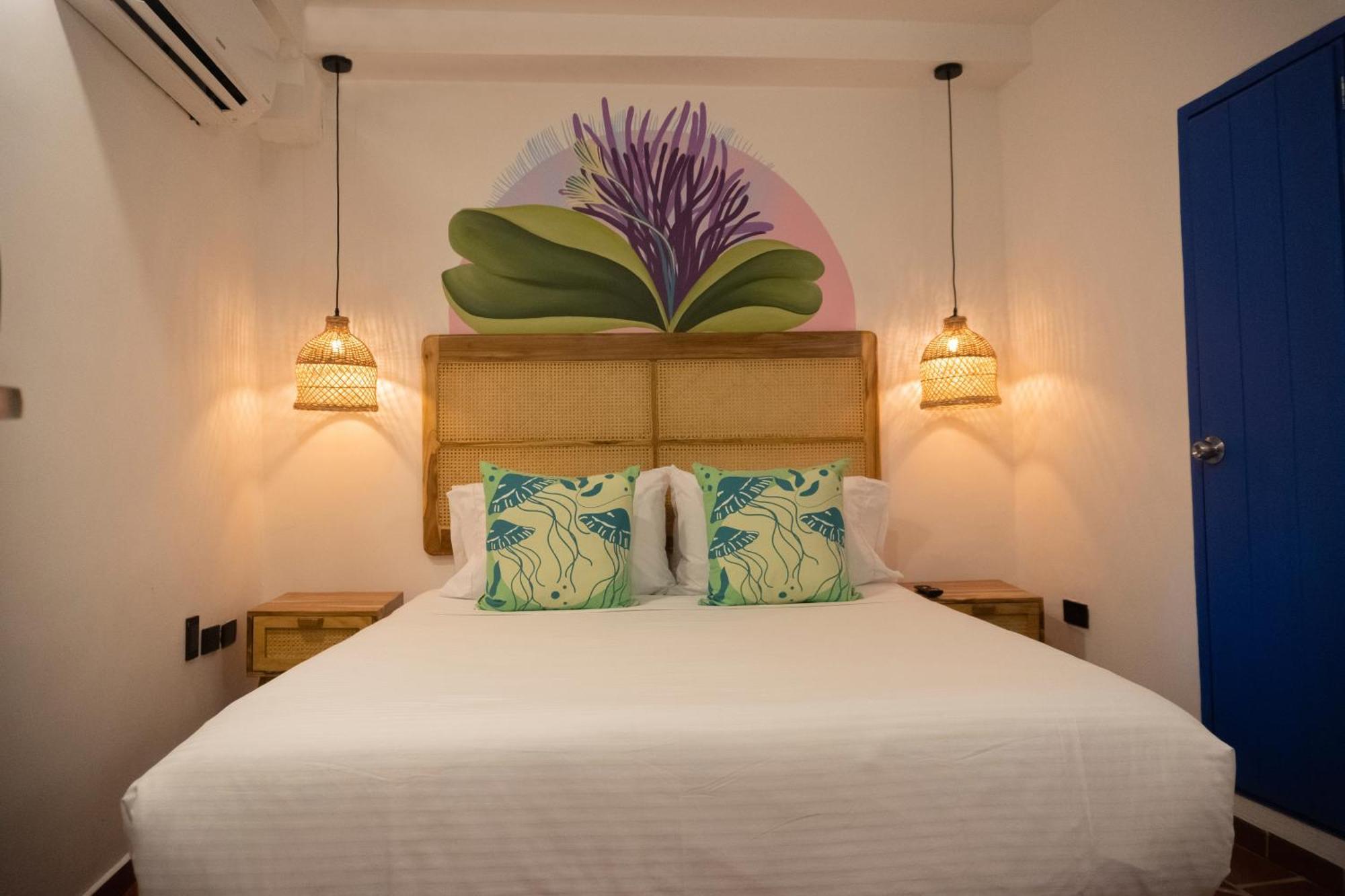 Double Room,1544829019:JPEG
